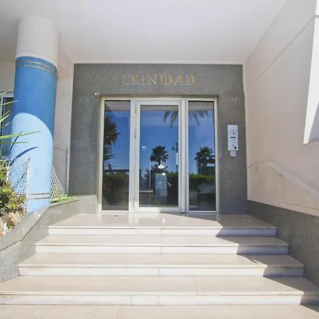 Stunning Rooftop Retreat On The Promenade Des Apartament