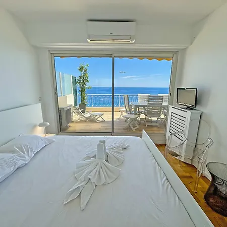 Apartament Stunning Rooftop Retreat On The Promenade Des *