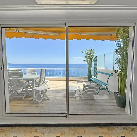 Apartament Stunning Rooftop Retreat On The Promenade Des